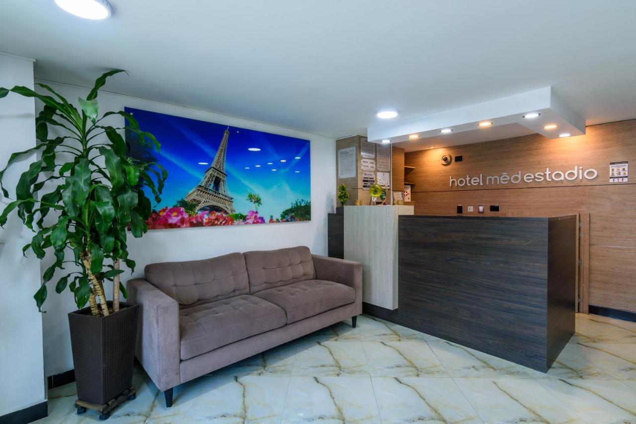 Hotel Med Estadio Медельин Экстерьер фото