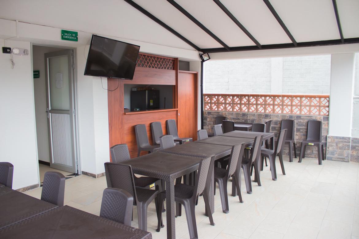 Hotel Med Estadio Медельин Экстерьер фото